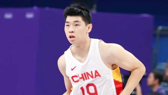 杜兰特:很高兴能在中国赛迎来欧文的复出之战 期待与他同场竞技